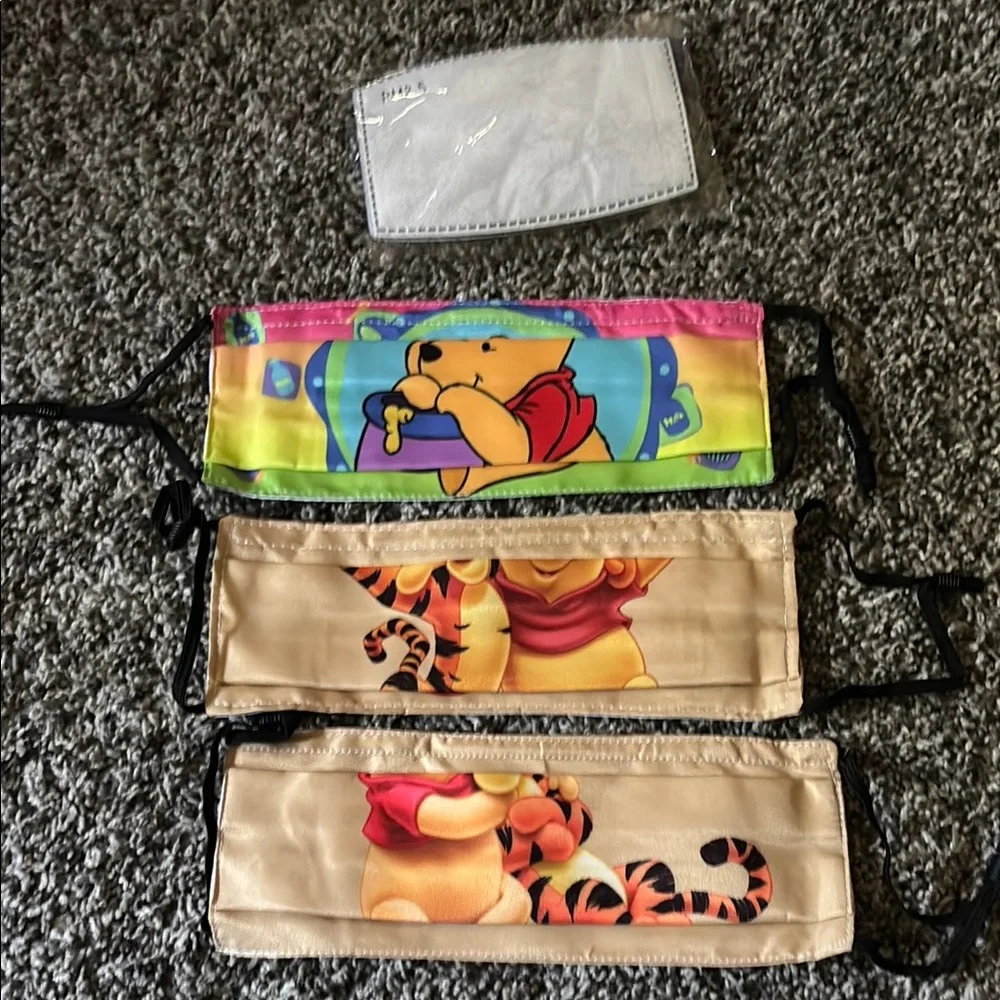 Pooh and Tigger Face Mask Set
